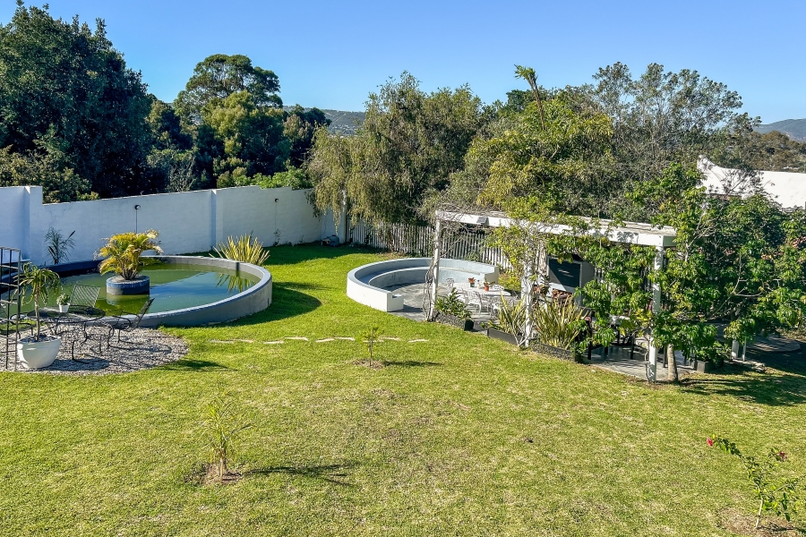 7 Bedroom Property for Sale in Old Place Western Cape